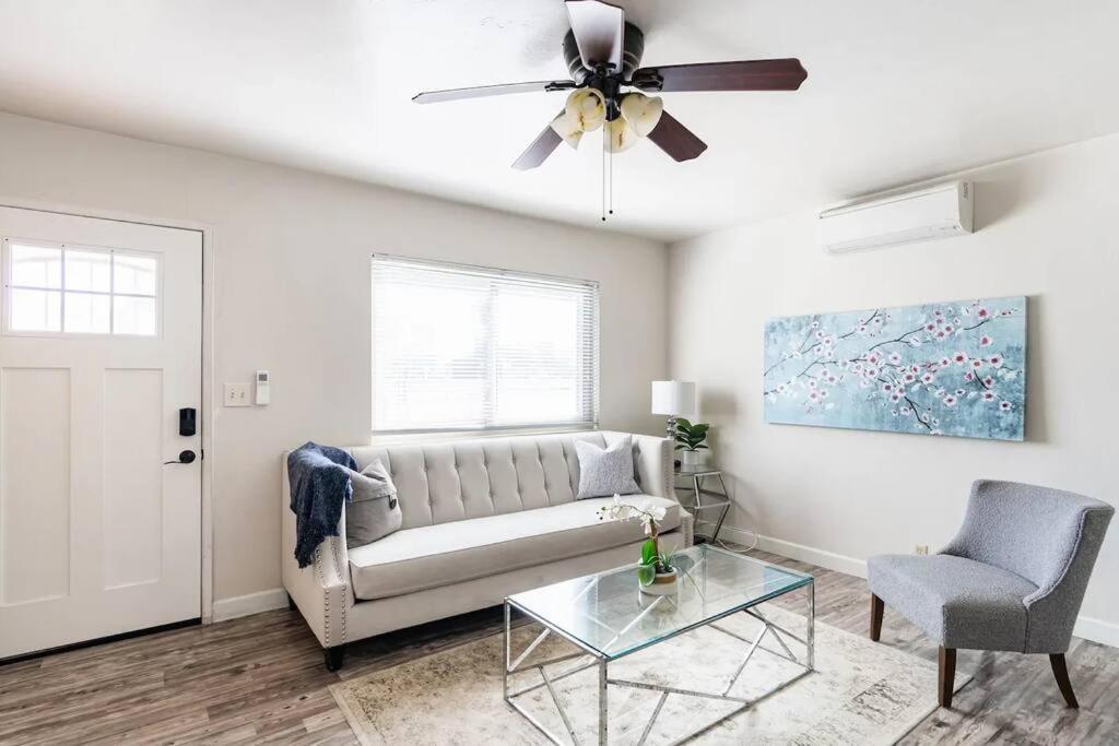 Appartamento Casa Italia -2Br- Free Driveway Parking For 2 Cars San Diego Esterno foto