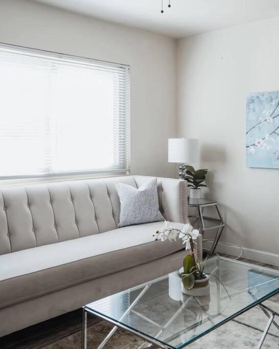 Appartamento Casa Italia -2Br- Free Driveway Parking For 2 Cars San Diego Esterno foto